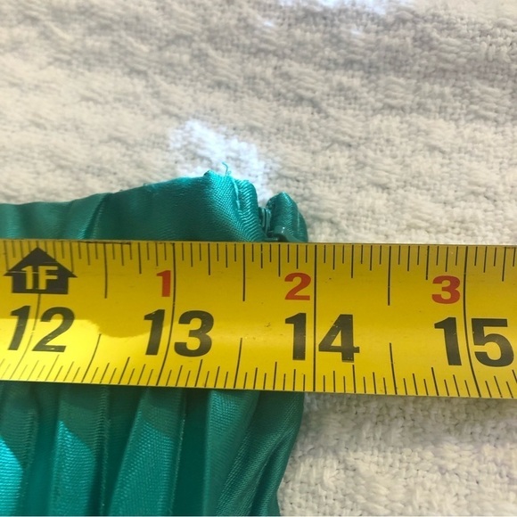 Haute Monde /NWT/ Green accordion pleated skirt/ size M - Picture 8 of 12